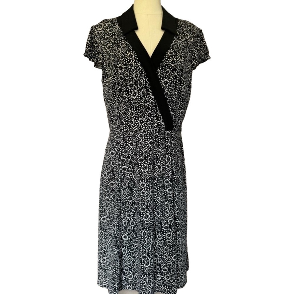 TAHARI ARTHUR S. LEVINE womens black and white patterned vneck midi dress